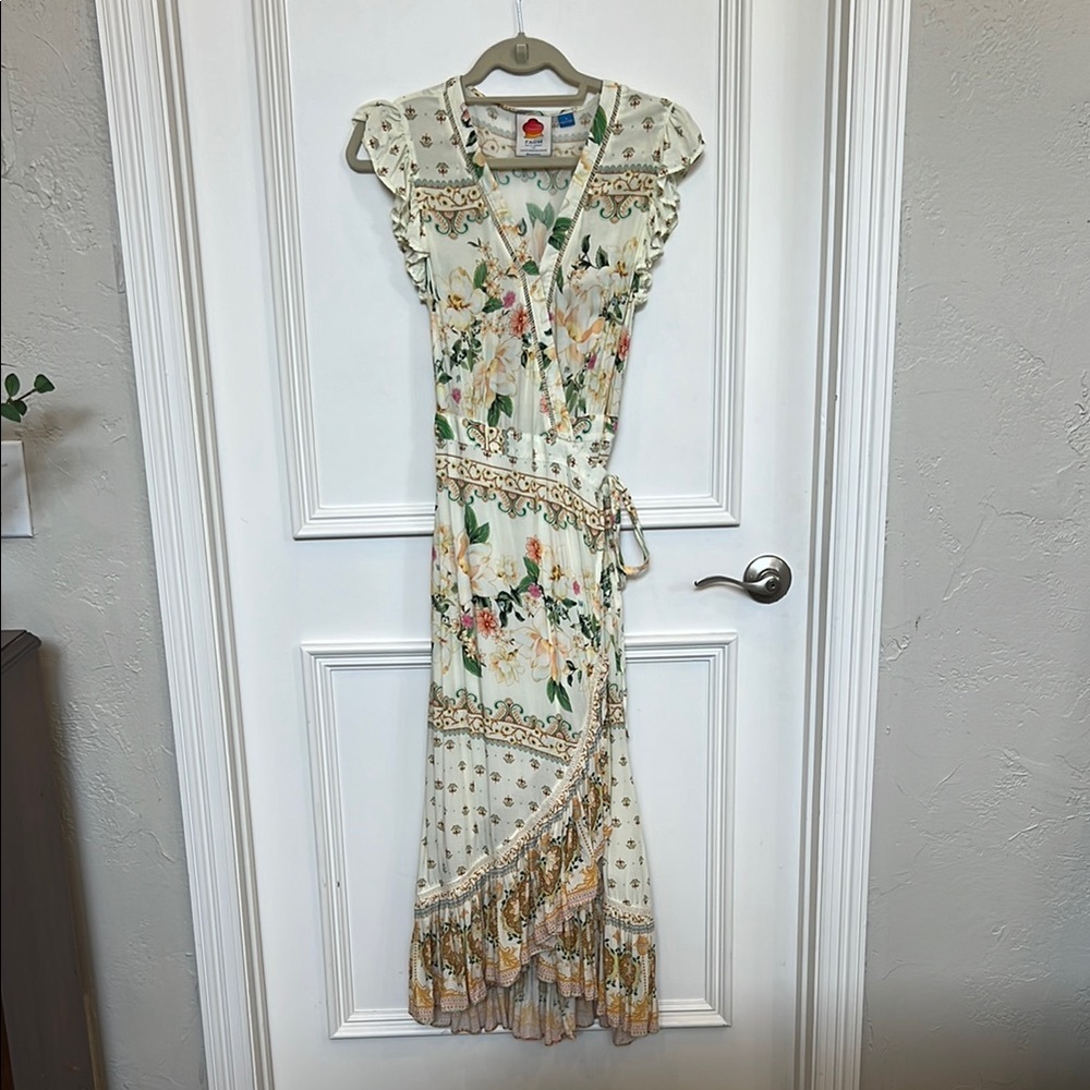 VGUC Farm Rio for Anthropologie Tea Rose wrap dress. Size Small